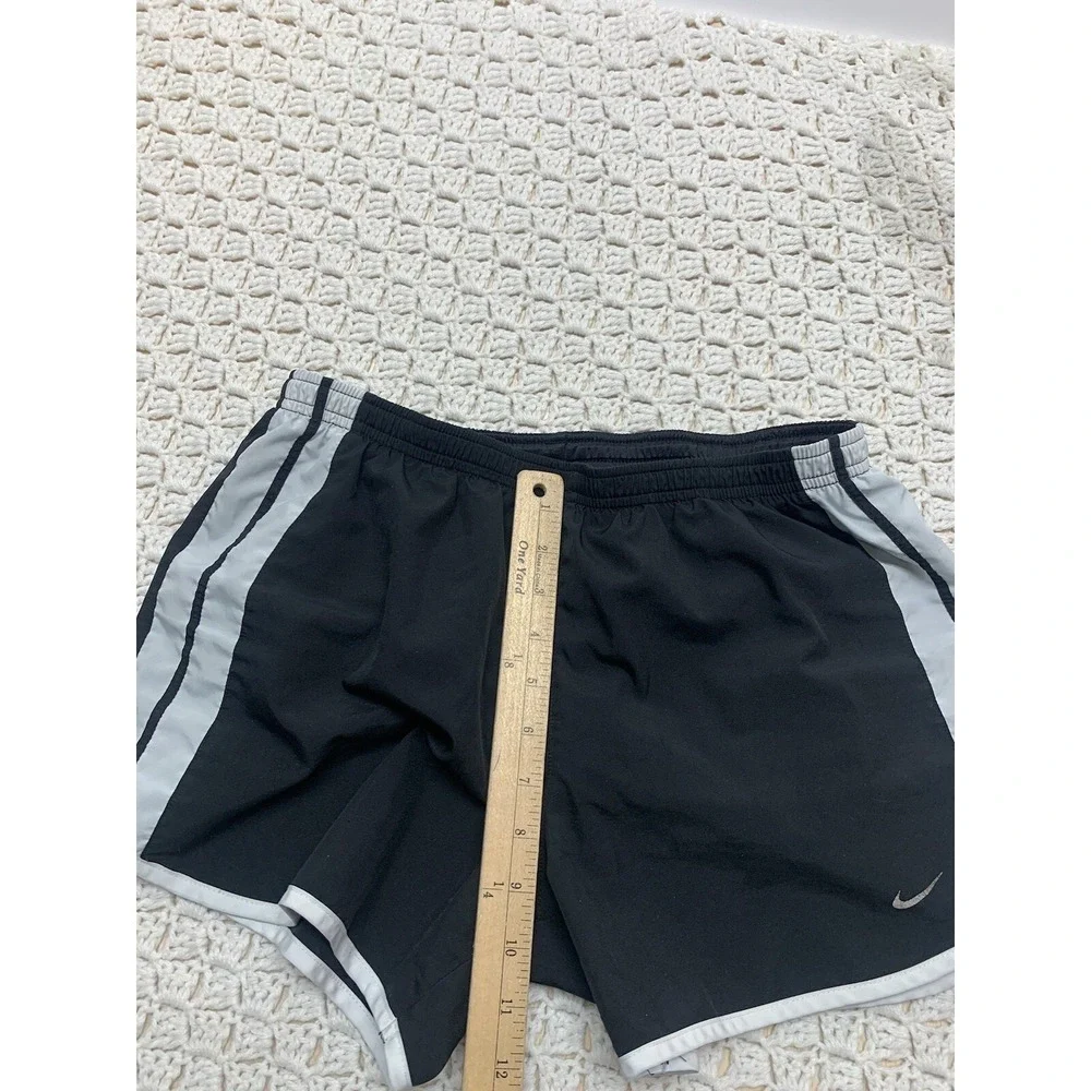 Nike Shorts Womens Size‎ M Black Athletic Running/Training  Gym Dri Fit